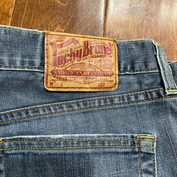 Lucky Brand Vintage Y2K Straight Leg Denim Blue Jeans Men's Size 38W x 32L - Picture 2 of 11